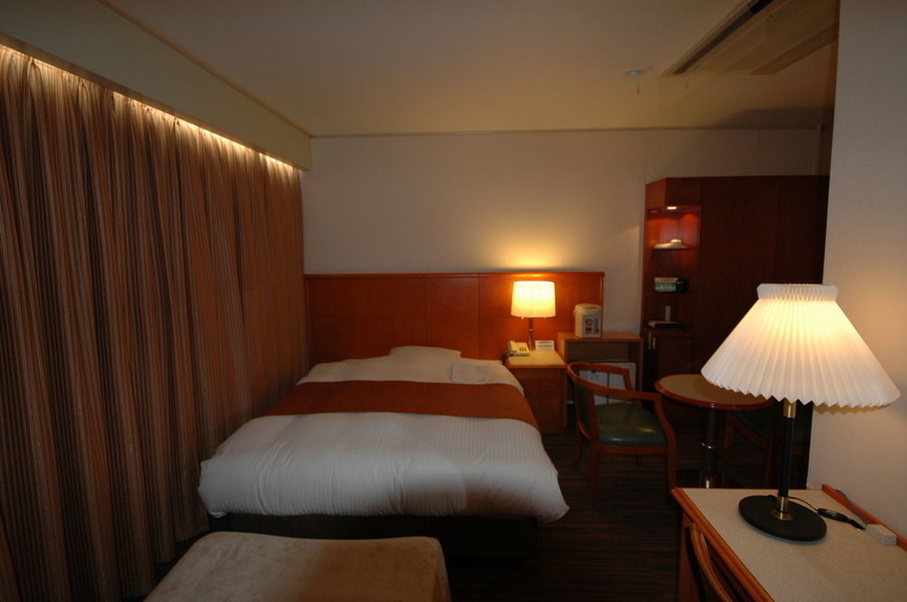 Takamatsu Terminal Hotel Exterior foto