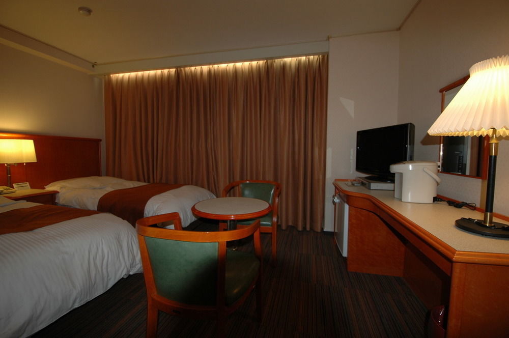 Takamatsu Terminal Hotel Exterior foto